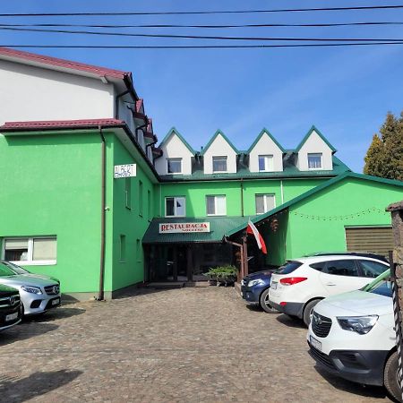 Albert Turystyczne Uslugi Hotelarskie Варшава Экстерьер фото